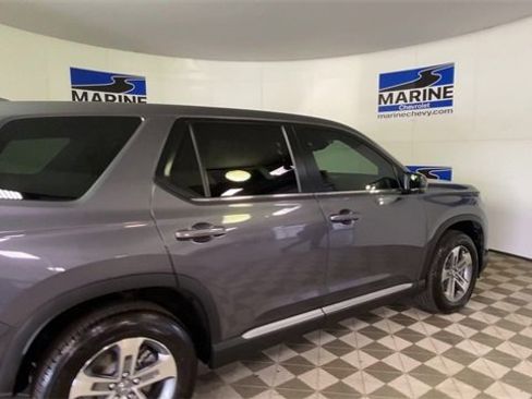 Used 2023 Honda Pilot EX-L image 2