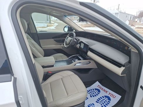 Used 2024 Lincoln Nautilus Premier w/ Equipment Group 102A image 21