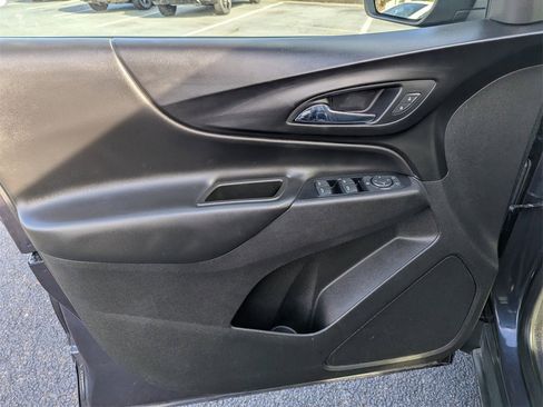 Used 2019 Chevrolet Equinox LT image 20