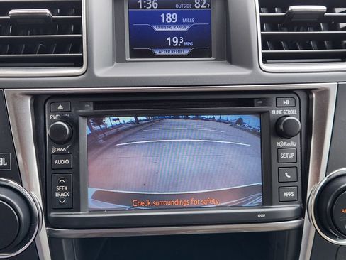 Used 2013 Toyota Highlander Limited image 18