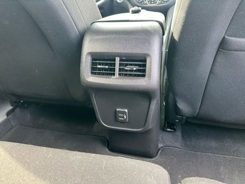 Used 2024 Chevrolet Equinox LT image 12