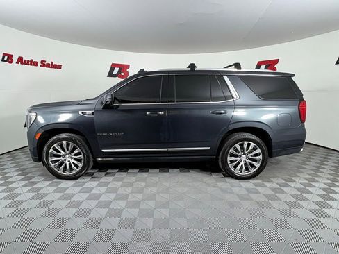 Used 2021 GMC Yukon Denali w/ Denali Premium Package image 3