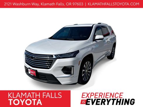 Used 2023 Chevrolet Traverse Premier AWD/4WD image 1