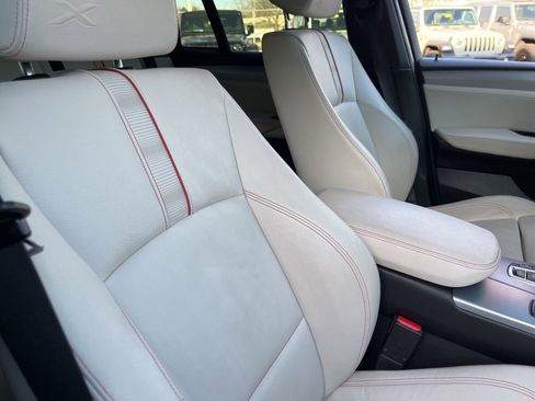 Used 2017 BMW X4 M40i image 37