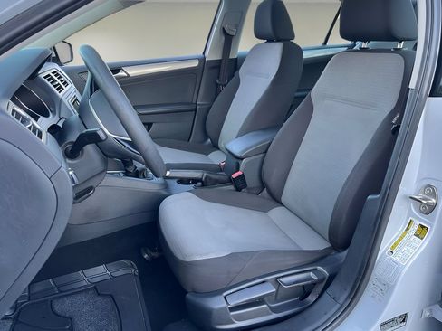 Used 2017 Volkswagen Jetta S FWD image 11