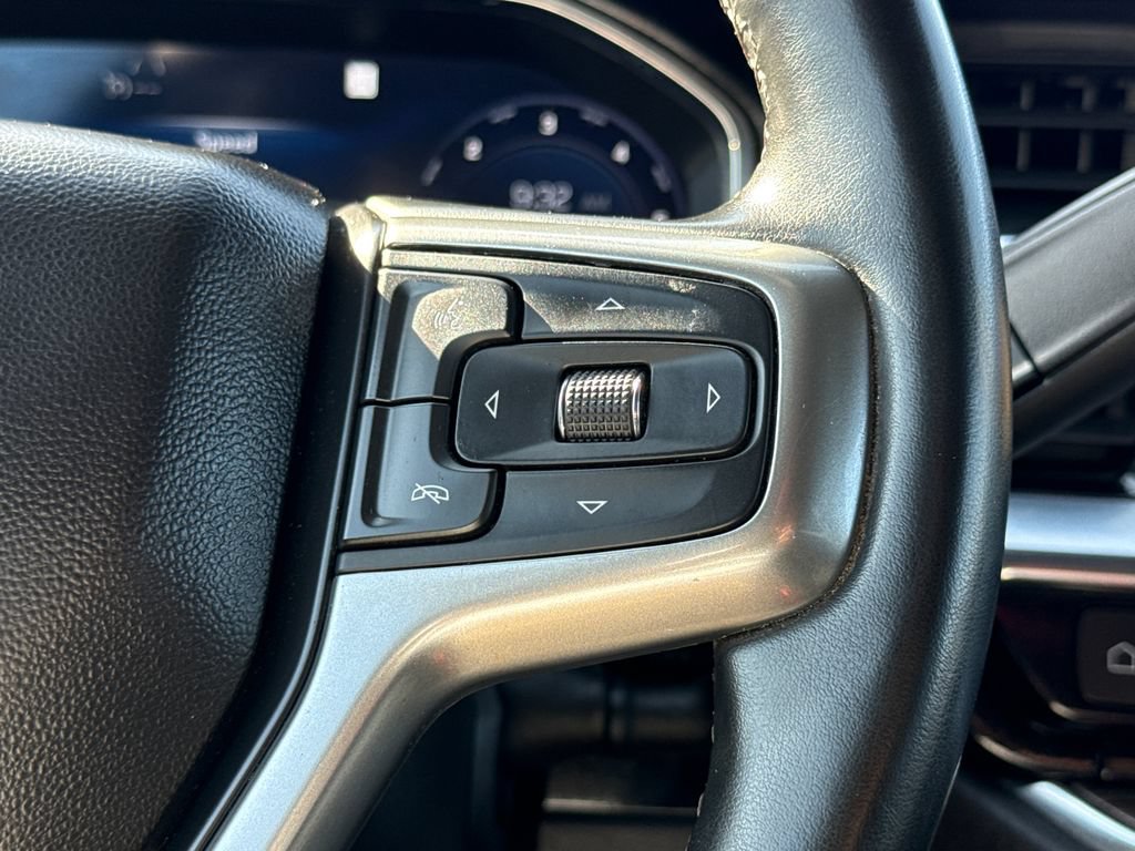 Used 2023 Chevrolet Silverado 1500 LT AWD/4WD image 27
