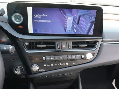 Certified 2025 Lexus ES 350 Ultra Luxury FWD image 16