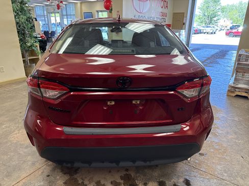 Used 2023 Toyota Corolla LE FWD image 8