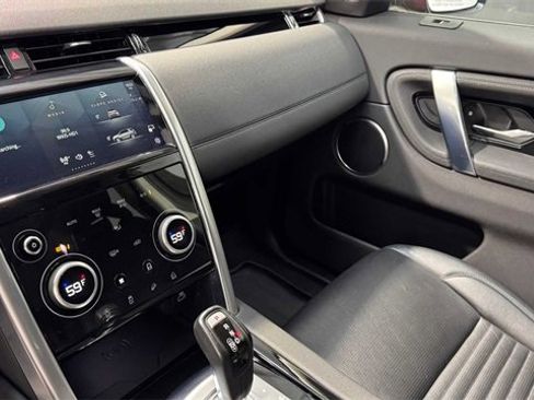 Used 2021 Land Rover Discovery Sport S image 28