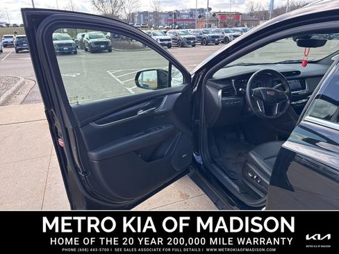 Used 2021 Cadillac XT5 Premium Luxury AWD/4WD image 11