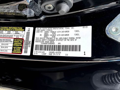 Used 2025 Toyota Sequoia Platinum image 20