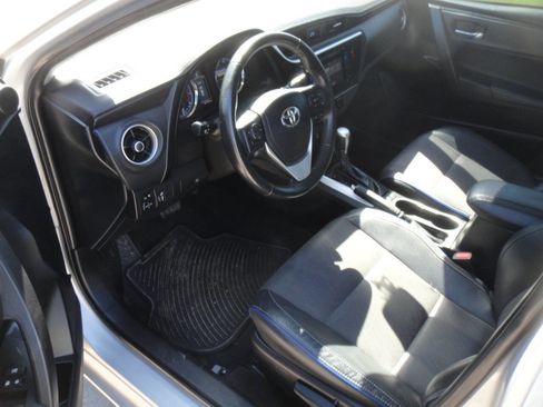 Used 2019 Toyota Corolla SE FWD image 15