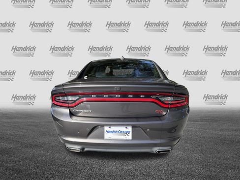 Used 2015 Dodge Charger R/T RWD image 8