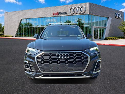 Used 2023 Audi Q5 2.0T Premium Plus w/ Premium Plus Package AWD/4WD image 2