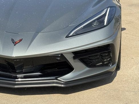 Used 2022 Chevrolet Corvette Stingray Preferred Conv w/ Z51 Performance Package RWD image 11