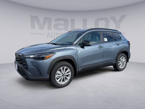 Certified 2026 Toyota Corolla Cross LE image 7