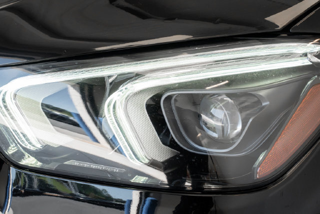 Used 2023 Mercedes-Benz GLE 350 w/ AMG Line Exterior image 32