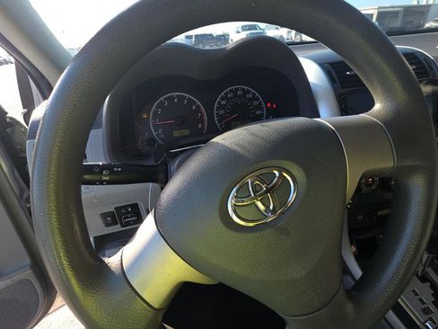 Used 2010 Toyota Corolla LE image 10