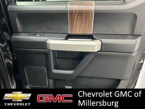 Used 2017 Ford F150 Lariat image 33