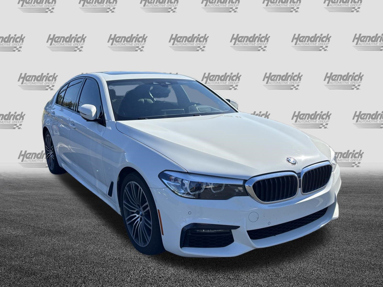 Used 2020 BMW 530i w/ M Sport Package RWD image 2
