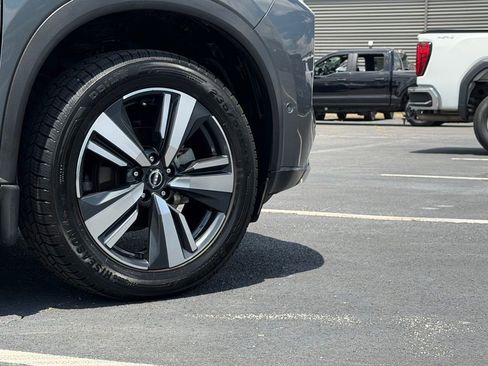 Used 2023 Nissan Rogue SL w/ SL Premium Package FWD image 49