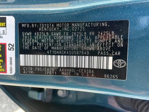 Used 2025 Toyota Camry SE FWD image 30