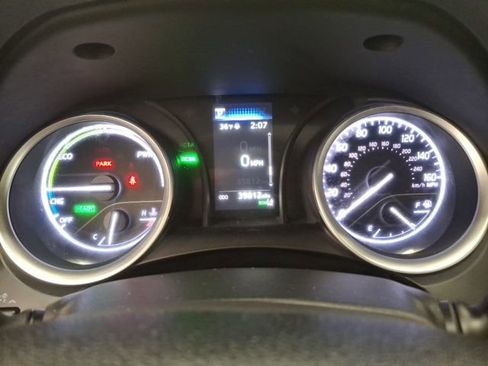 Used 2022 Toyota Camry LE w/ Cold Weather Package image 17