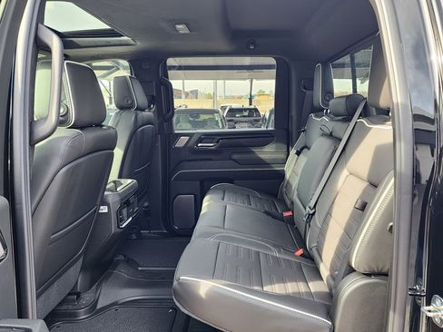 New 2026 GMC Sierra 2500 AT4X w/ LPO, Black Badging Package image 47