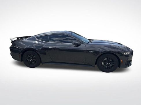 Used 2024 Ford Mustang GT RWD image 5