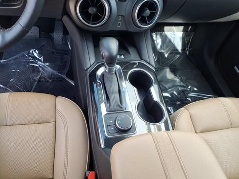 Used 2022 Chevrolet Blazer Premier w/ Enhanced Convenience Package FWD image 18