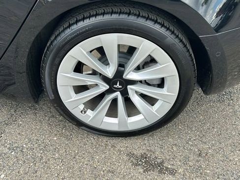 Used 2021 Tesla Model 3 Long Range AWD/4WD image 6