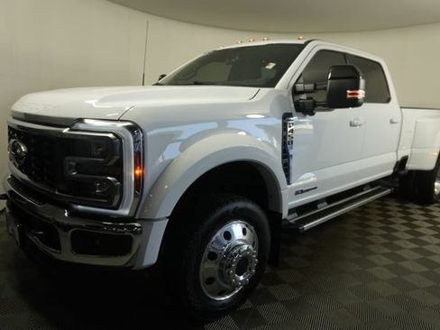 Used 2026 Ford F450 Lariat AWD/4WD image 7