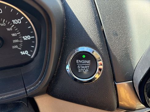 Used 2020 Ford EcoSport SE w/ SE Convenience Package image 21