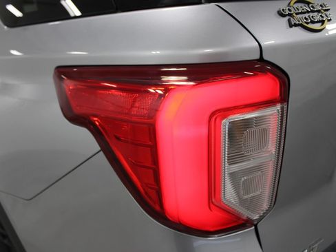 Used 2020 Ford Explorer XLT w/ Comfort Package RWD image 23