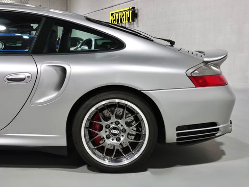 Used 2002 Porsche 911 Turbo AWD/4WD image 30