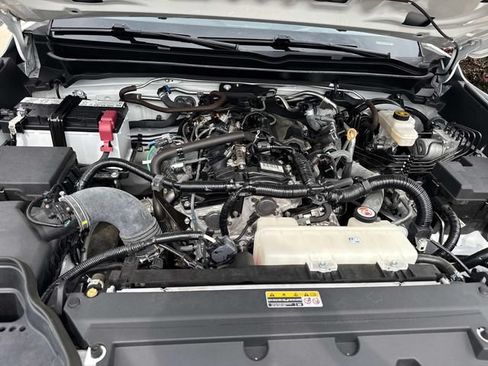 Used 2024 Toyota Tacoma SR5 RWD image 9