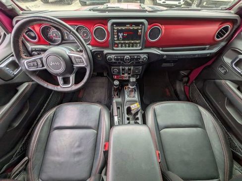 Used 2022 Jeep Wrangler Unlimited Rubicon w/ Cold Weather Group image 17