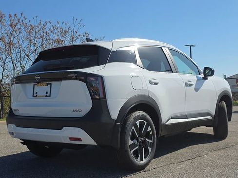 New 2026 Nissan Kicks SV w/ SV Premium Package AWD/4WD image 16