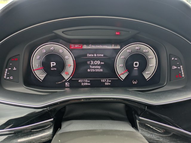 Used 2024 Audi Q8 Prestige w/ Prestige Package AWD/4WD image 28