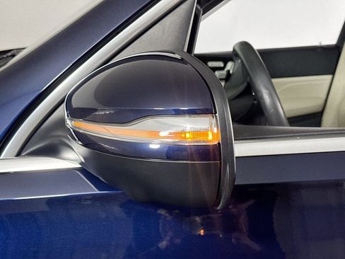 Used 2020 Mercedes-Benz GLE 350 w/ Premium Package image 20