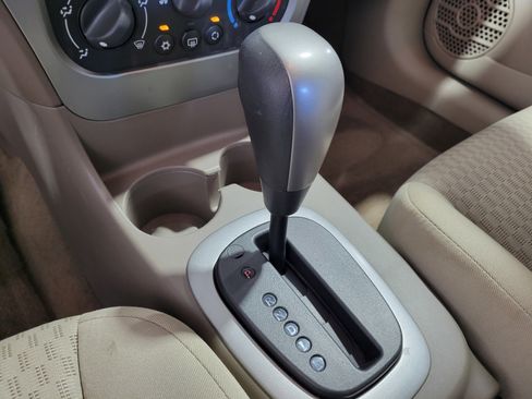 Used 2006 Saturn ION Level 2 w/ Preferred Pkg image 18