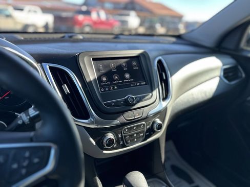 Used 2024 Chevrolet Equinox LT image 18