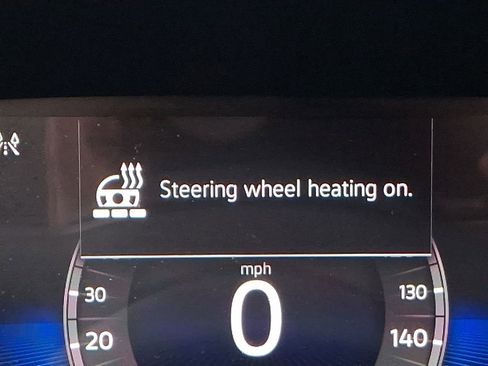 Certified 2025 Volkswagen Taos SE image 27