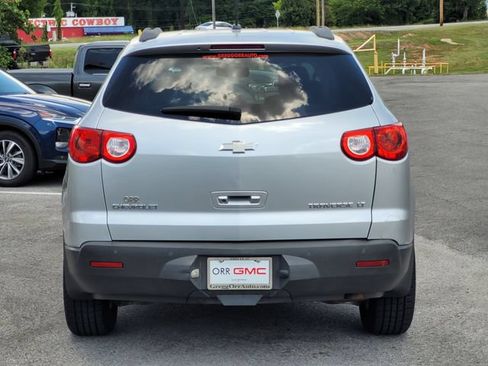 Used 2009 Chevrolet Traverse LT FWD image 5