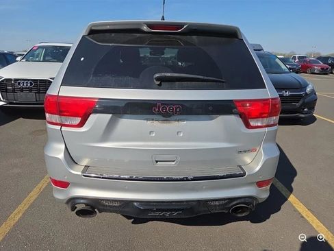 Used 2012 Jeep Grand Cherokee SRT8 w/ Luxury Group II image 5