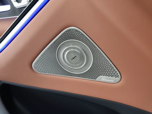 Certified 2024 Mercedes-Benz S 580 4MATIC Sedan image 7