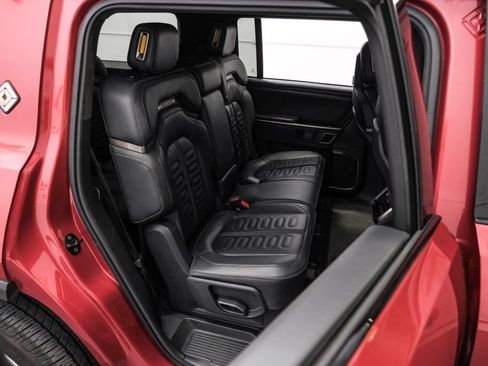 Used 2023 Rivian R1S Adventure AWD/4WD image 27