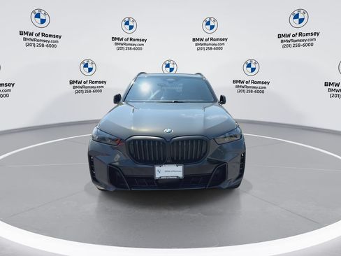 Used 2024 BMW X5 xDrive40i w/ Executive Package AWD/4WD image 3