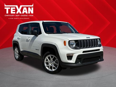 Used 2023 Jeep Renegade Latitude AWD/4WD image 1