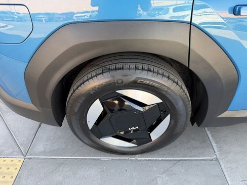 Used 2024 Kia EV9 Wind AWD/4WD image 16